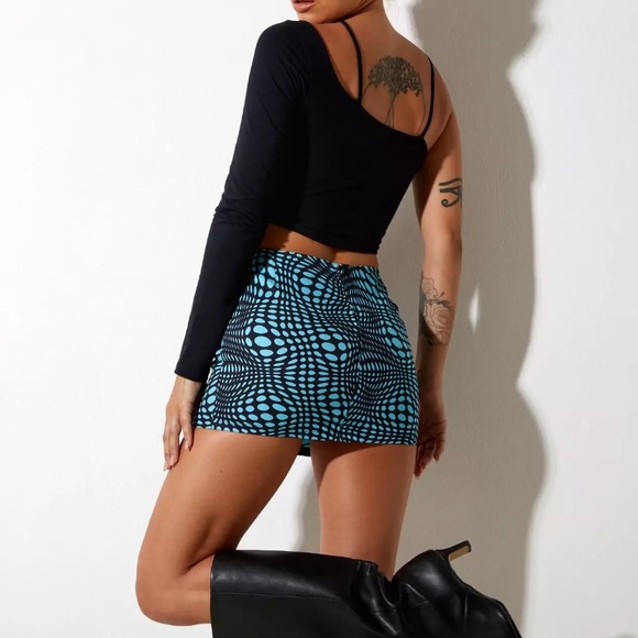 MOTEL | NWT’s Y2K optical illusion patterned mini skirt - Picture 2 of 7